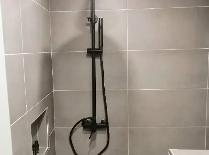 έλσα 2* Σκιάθος Πόλη